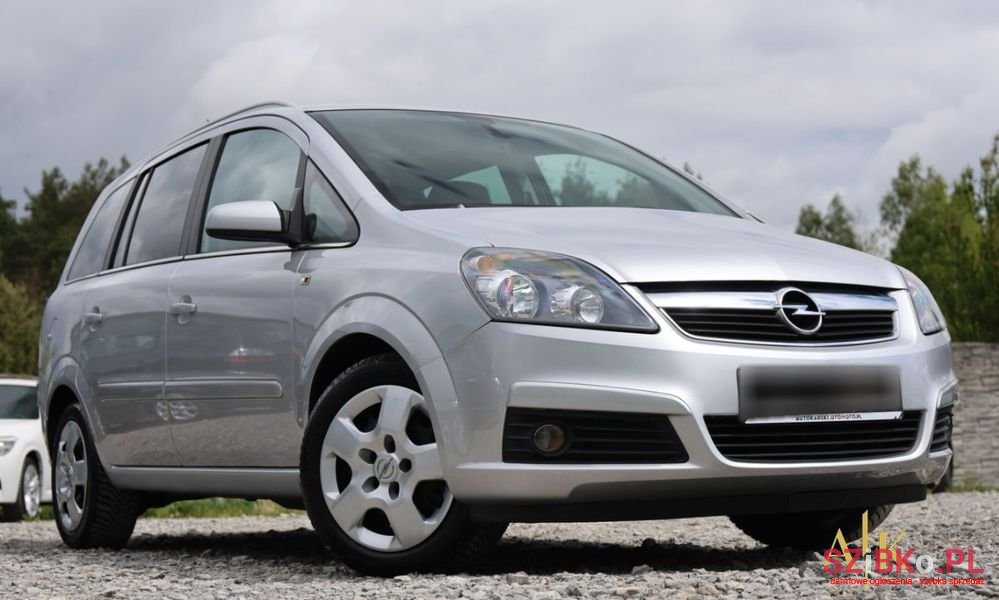 2007' Opel Zafira photo #1