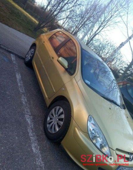 2001' Peugeot 307 photo #1