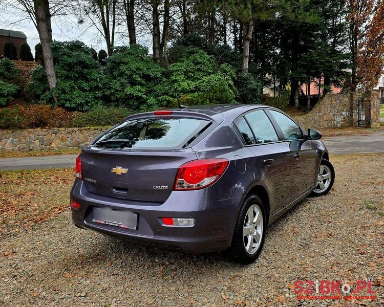 2012' Chevrolet Cruze photo #3