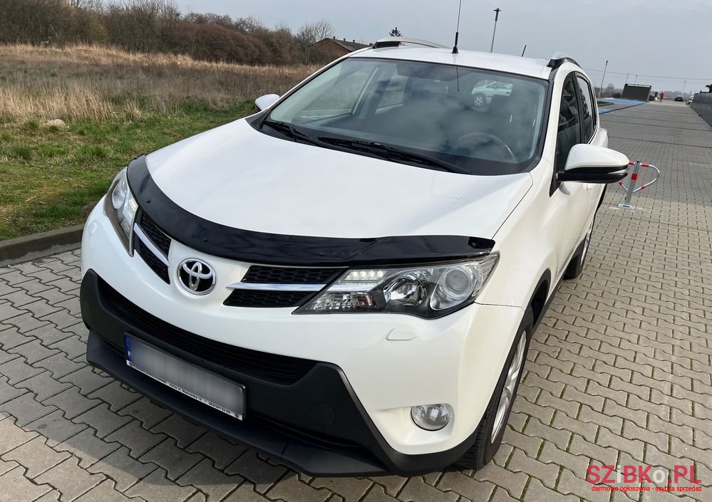 2014' Toyota RAV4 photo #3