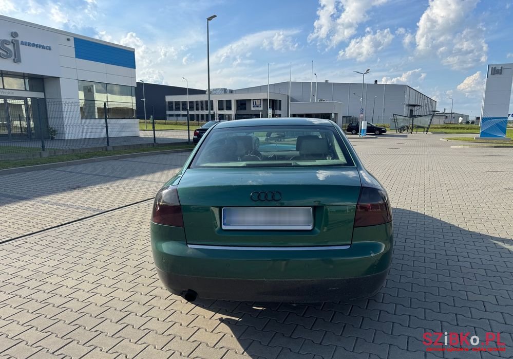 2002' Audi A4 2.0 Multitronic photo #6