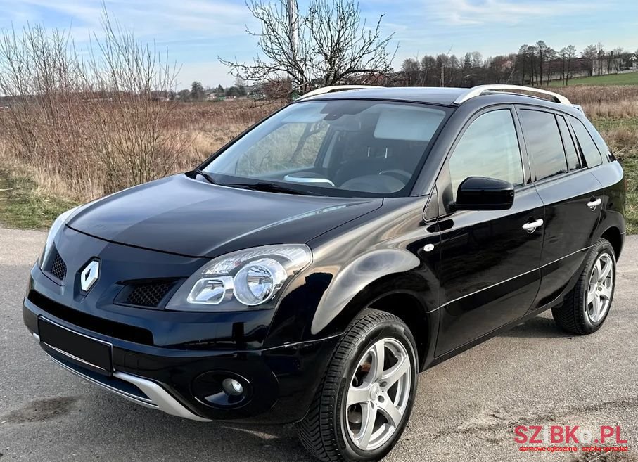 2011' Renault Koleos photo #2