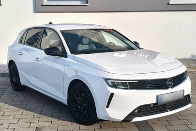 2022' Opel Astra