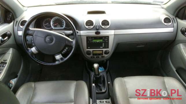 2007' Chevrolet Lacetti photo #3