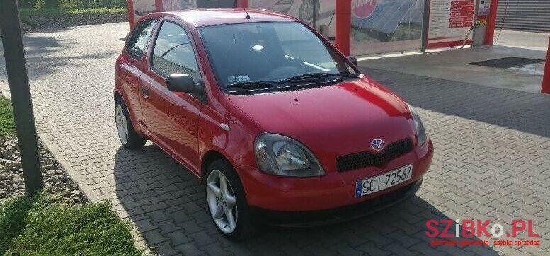 2001' Toyota Yaris photo #1
