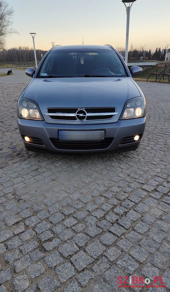 2005' Opel Vectra 1.9 Cdti Elegance photo #2