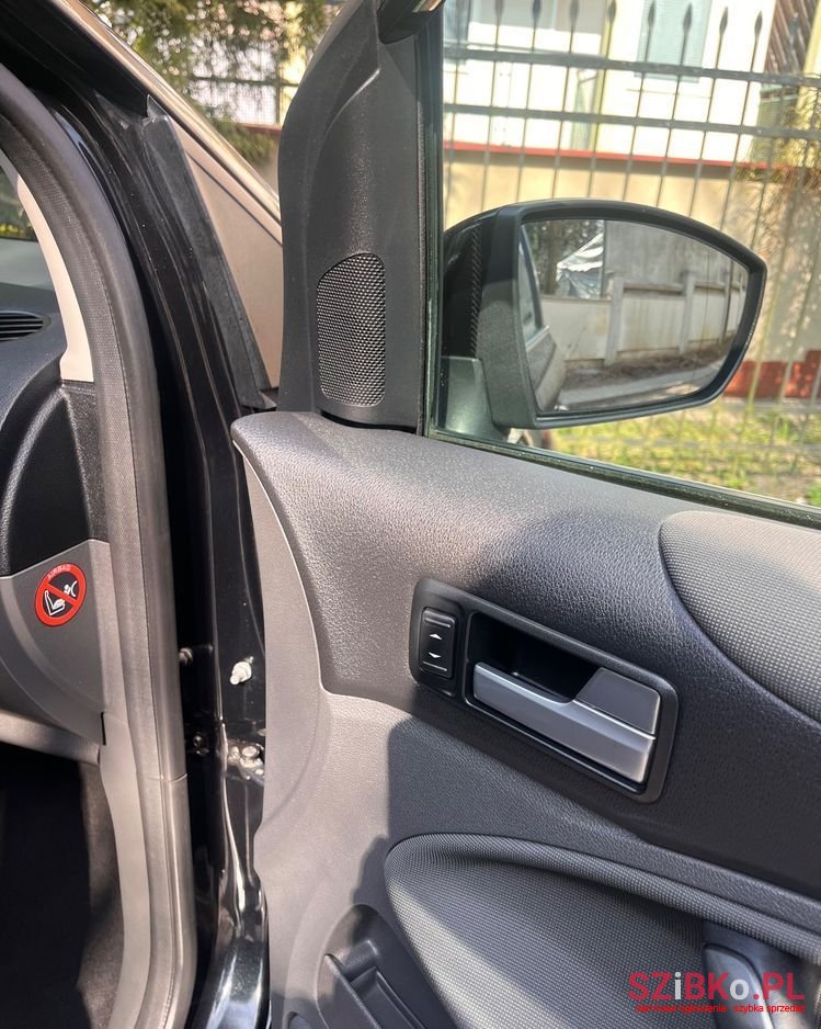 2011' Ford Kuga photo #6