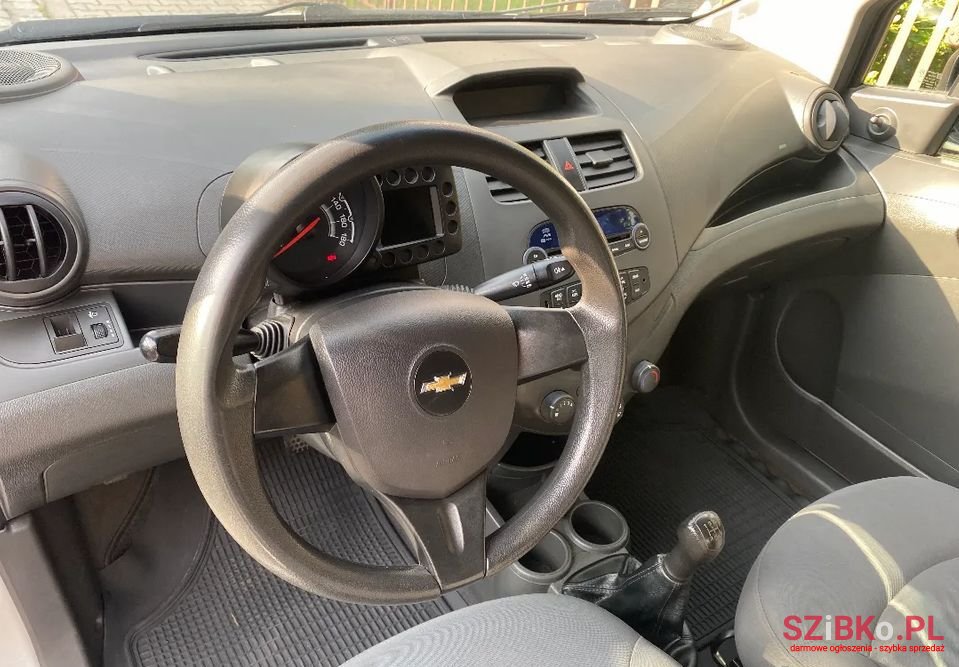 2011' Chevrolet Spark photo #5