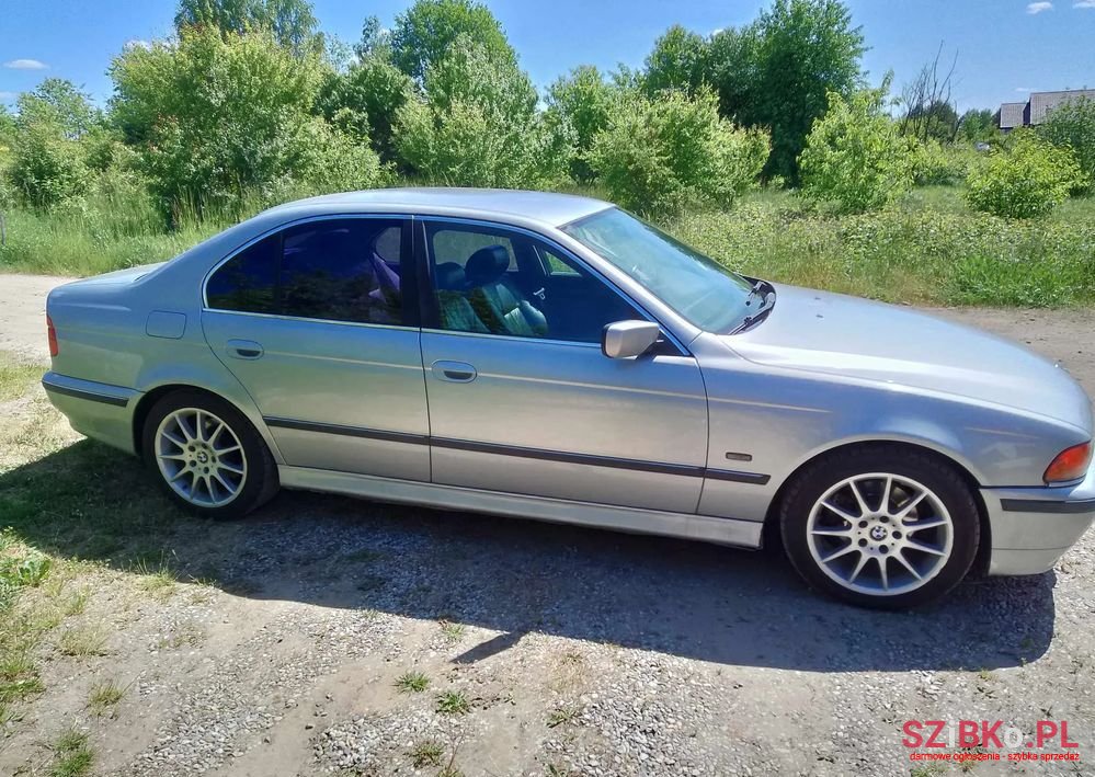 1998' BMW 5 Series 523I photo #6