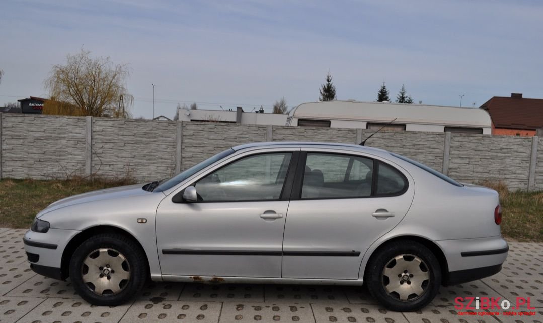 1999' SEAT Toledo photo #2