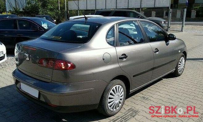 2003' SEAT Cordoba photo #1