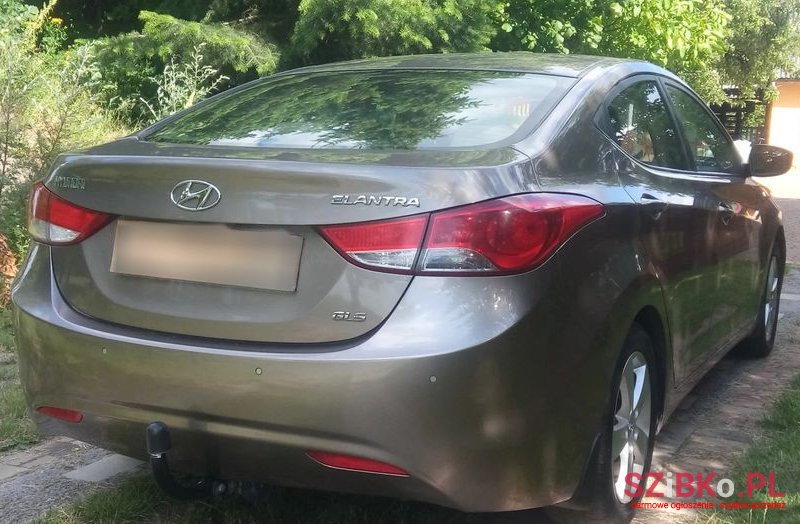 2011' Hyundai Elantra photo #2