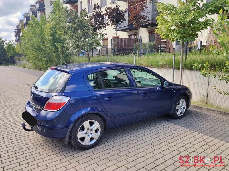 2005' Opel Astra photo #6