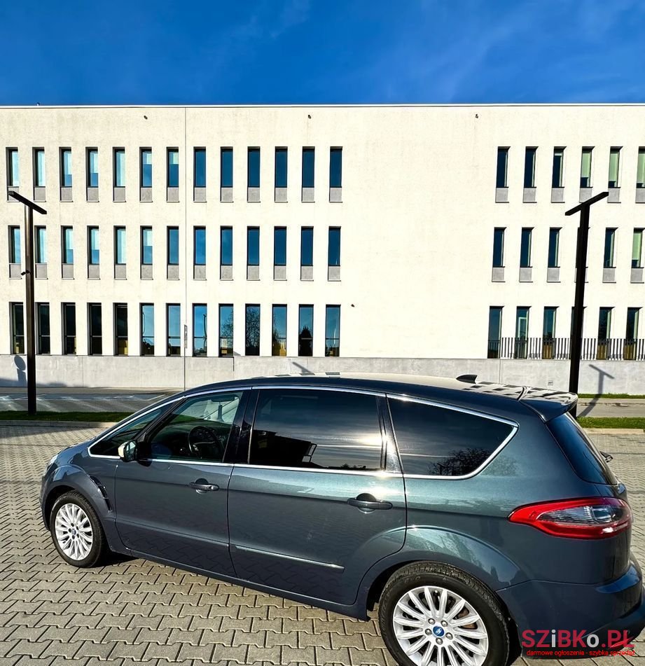 2011' Ford S-Max photo #6