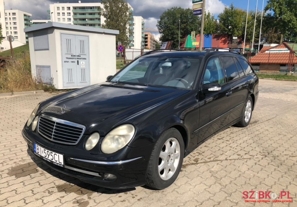 2004' Mercedes-Benz Klasa E photo #1
