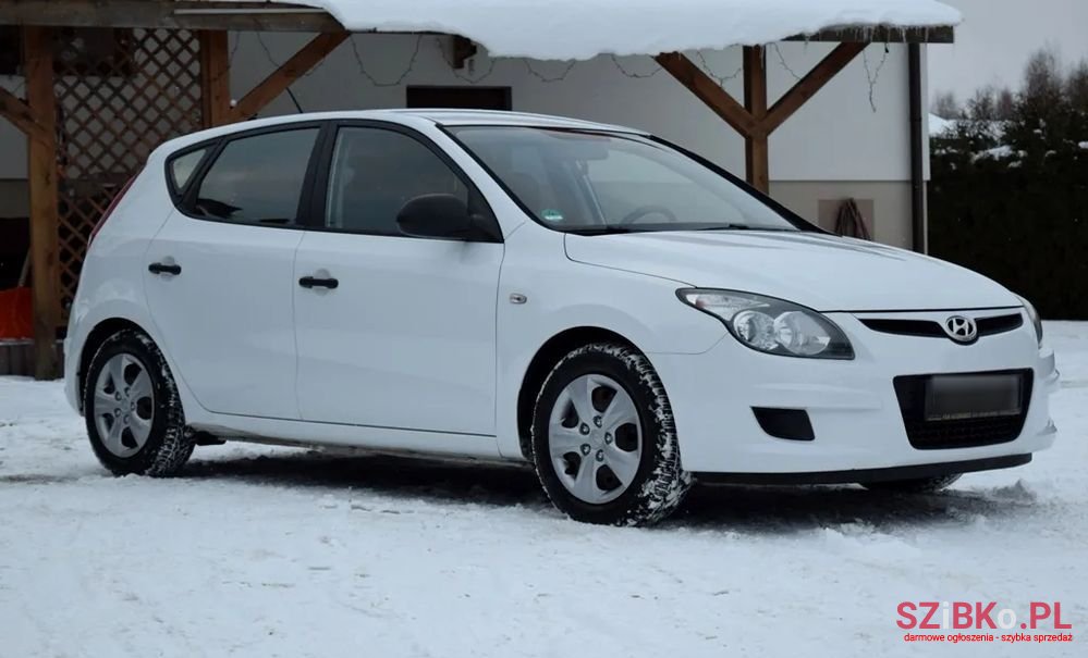2009' Hyundai i30 1.4 Base photo #3