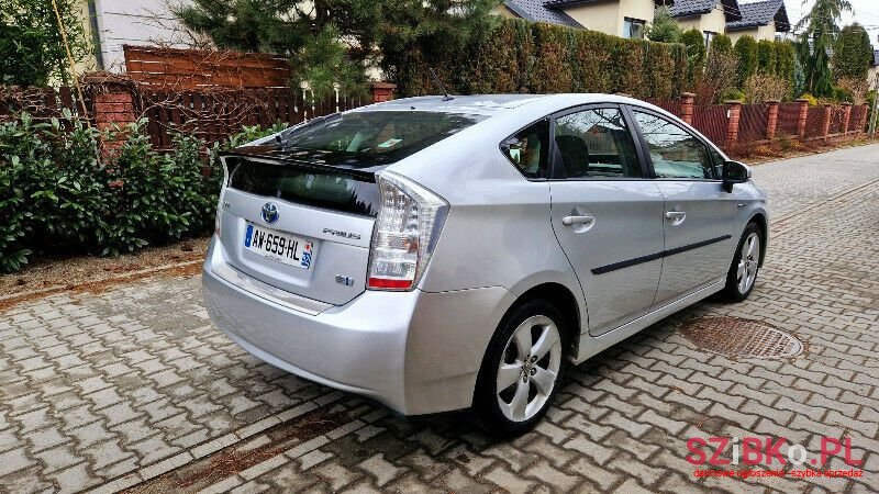 2010' Toyota Prius photo #4