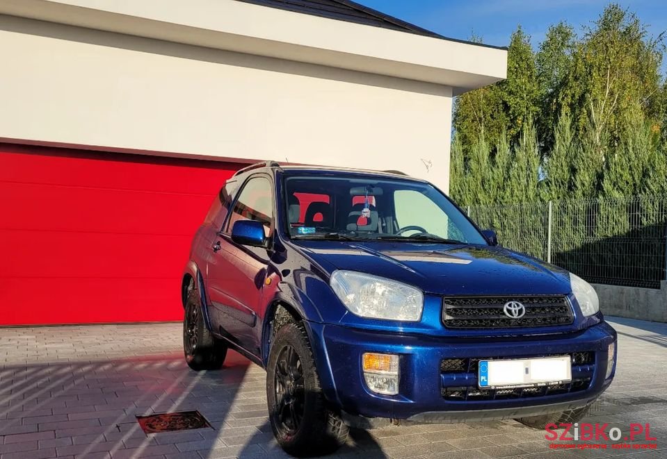 2001' Toyota RAV4 photo #2