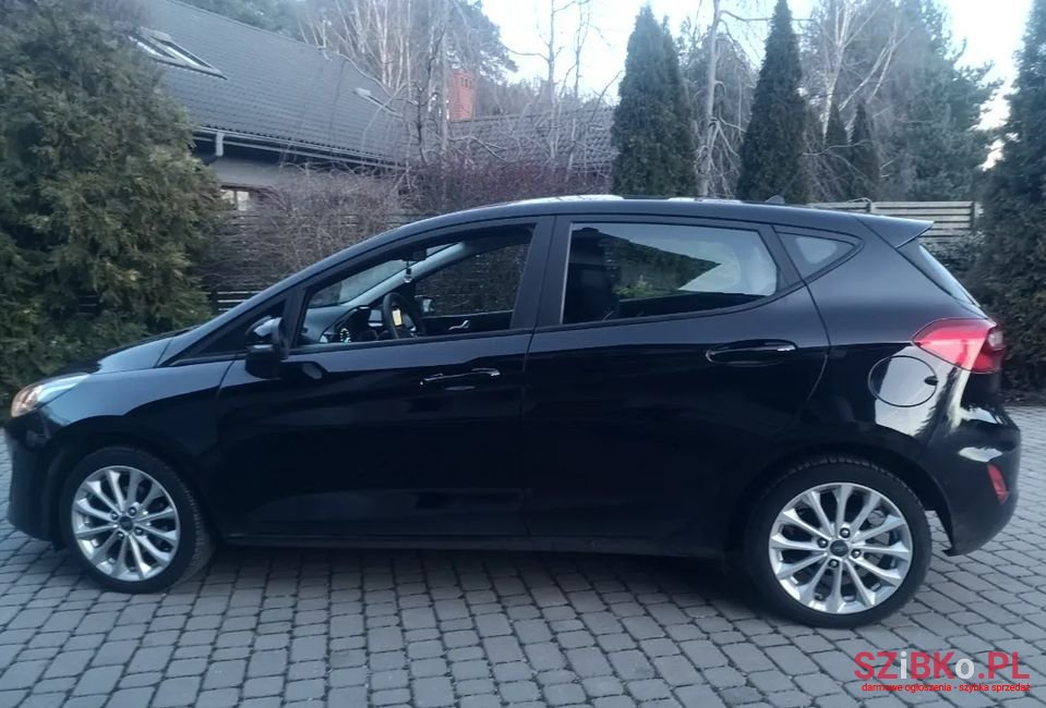 2017' Ford Fiesta photo #2