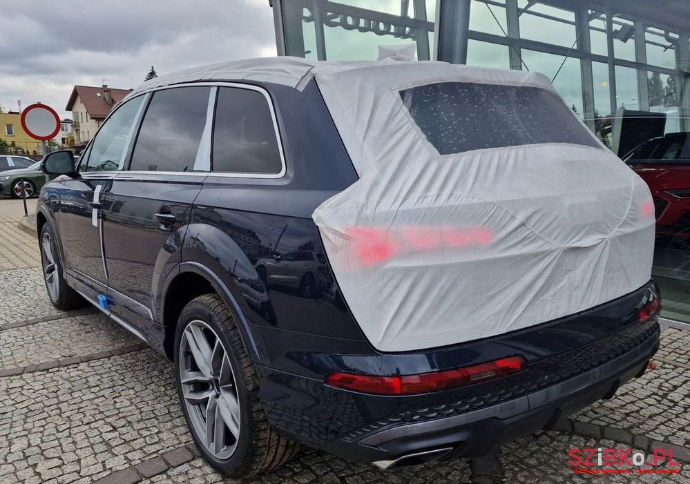 2024' Audi Q7 photo #1