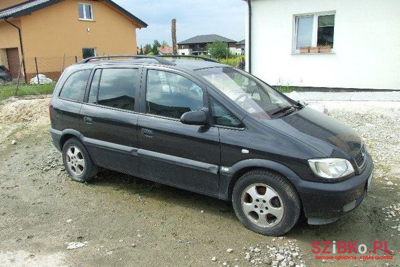 2000' Opel Zafira photo #1