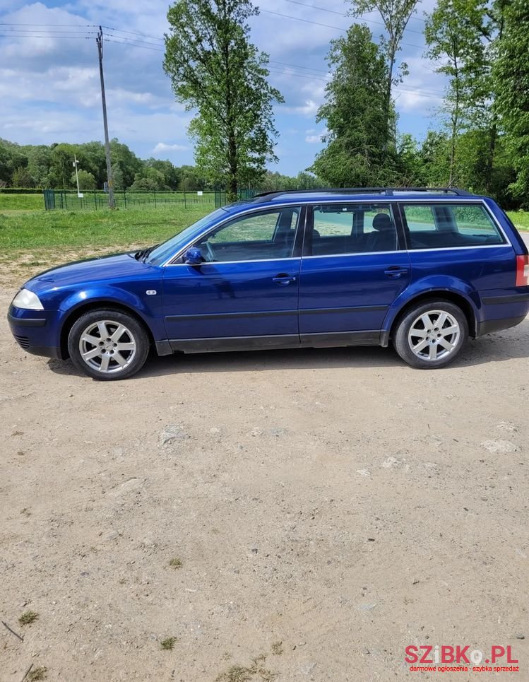 2003' Volkswagen Passat photo #3