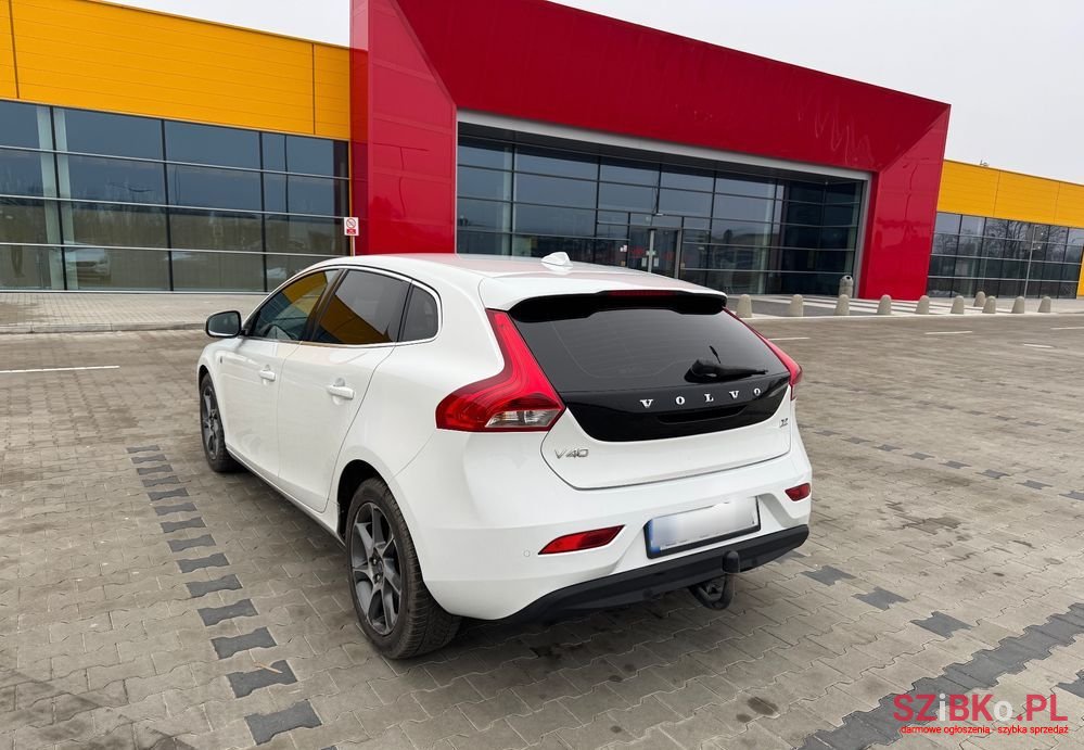 2016' Volvo V40 D2 Drive-E Ocean Race photo #5