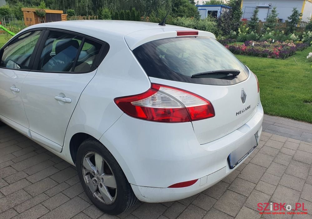 2009' Renault Megane photo #3
