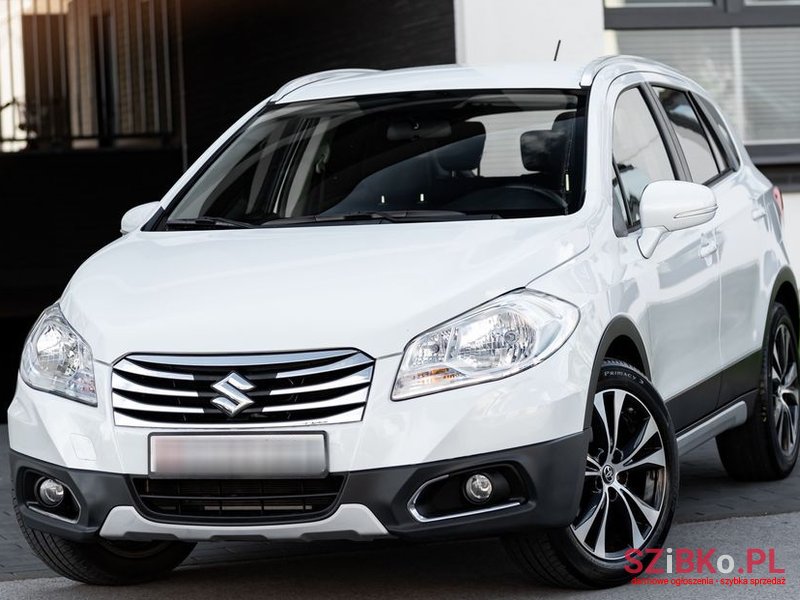2015' Suzuki SX4 S-Cross photo #2