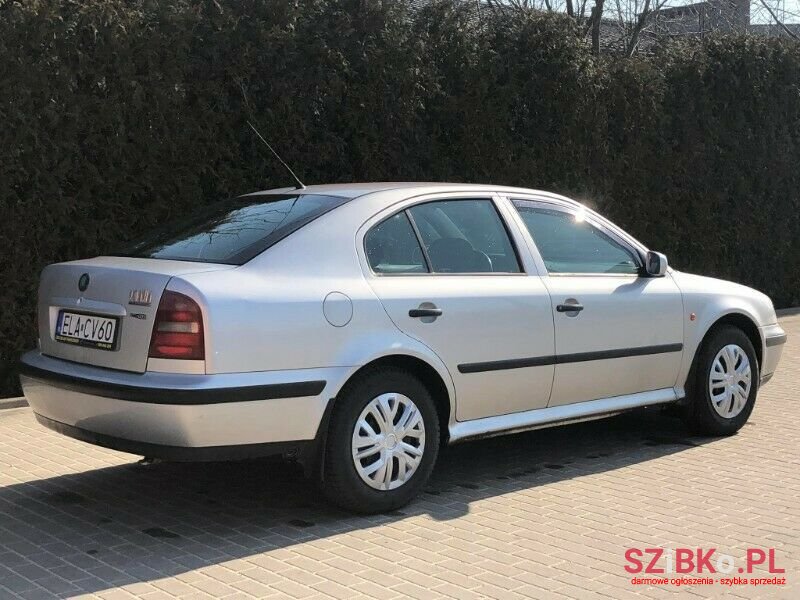 1998' Skoda Octavia photo #2