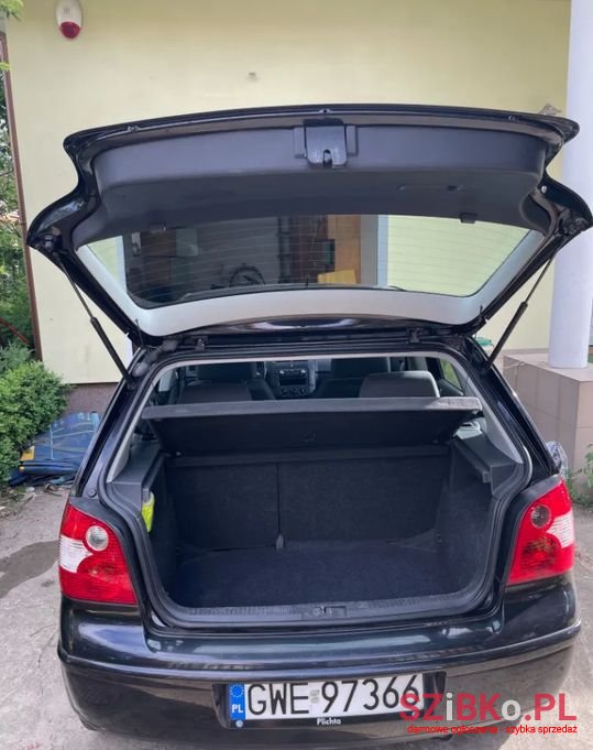 2005' Volkswagen Polo photo #6