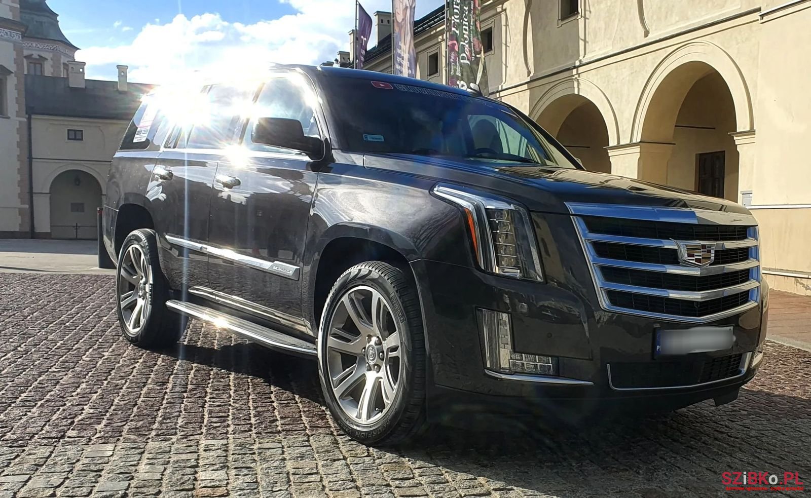 2015' Cadillac Escalade photo #2
