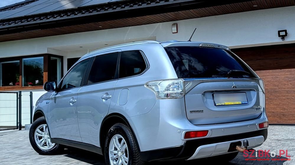 2015' Mitsubishi Outlander Instyle Navi + photo #5