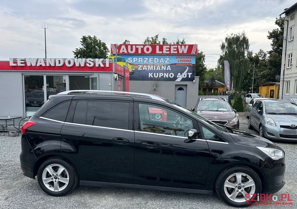 2019' Ford Grand C-MAX photo #3