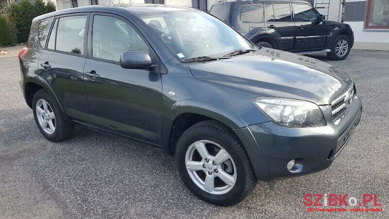 2006' Toyota RAV4 photo #5