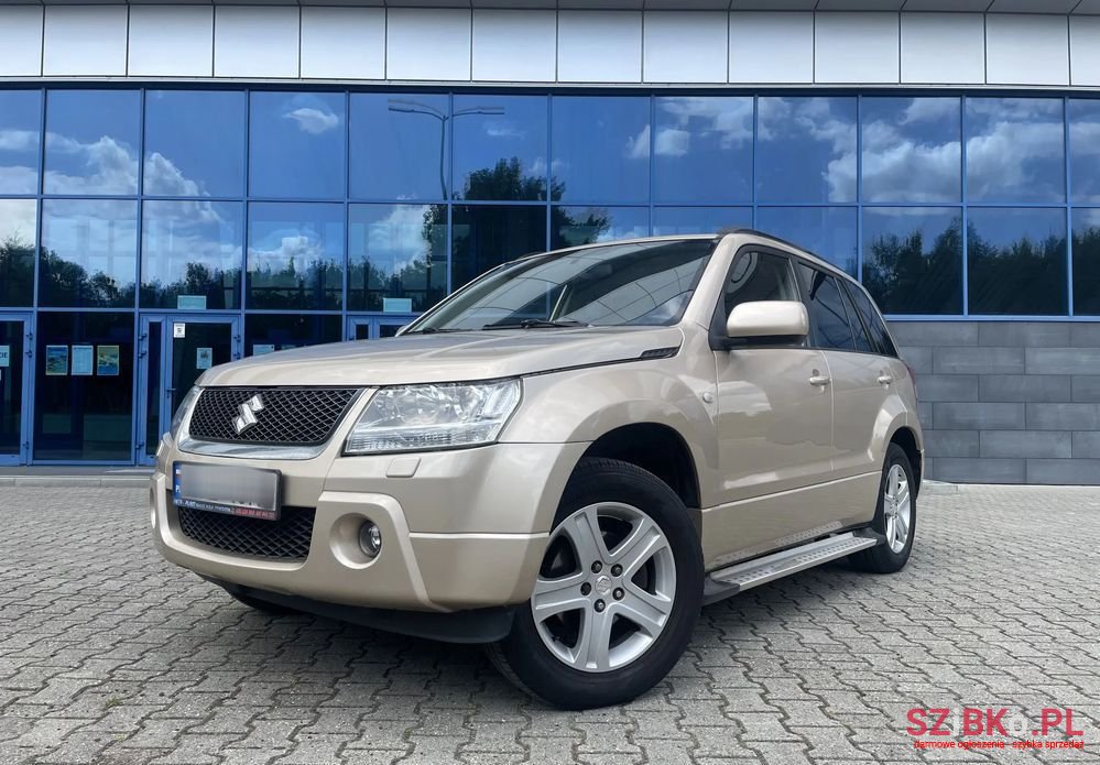 2005' Suzuki Grand Vitara photo #1