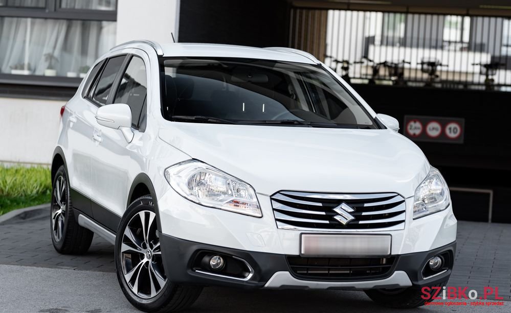 2015' Suzuki SX4 S-Cross photo #1