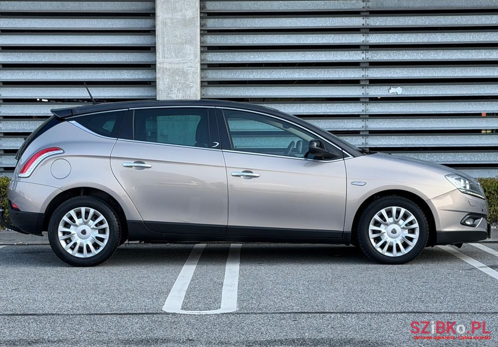 2009' Lancia Delta photo #6