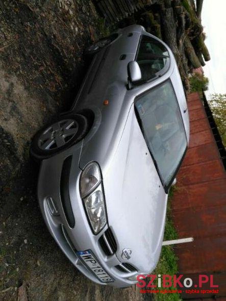 2002' Nissan Almera photo #1