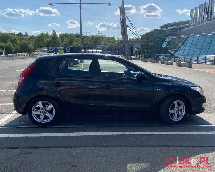 2007' Hyundai i30 1.4 Comfort photo #2