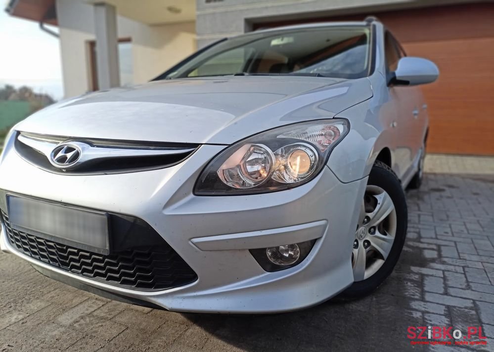 2010' Hyundai i30 photo #1