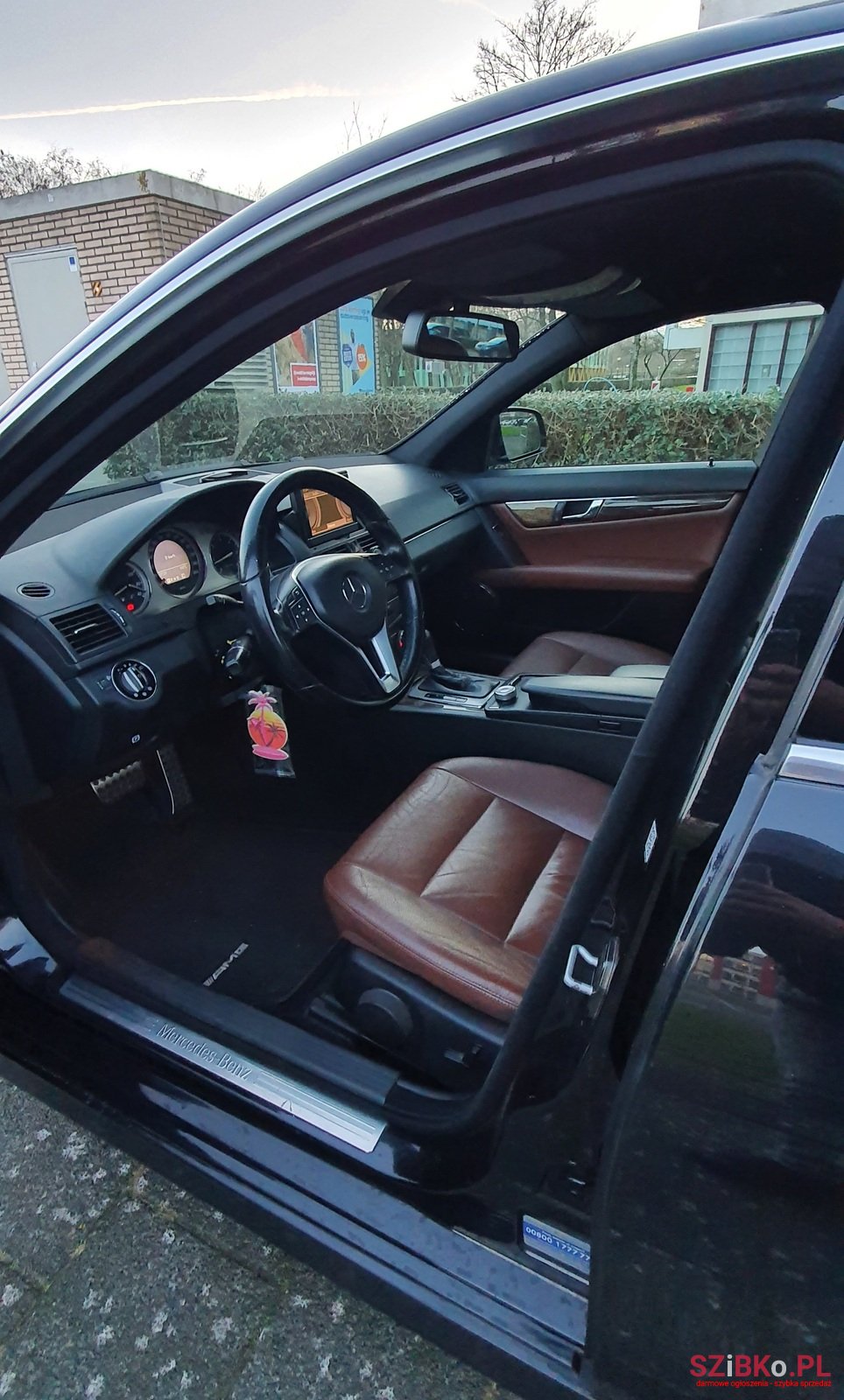 2008' Mercedes-Benz C-Class C220 205pk photo #4