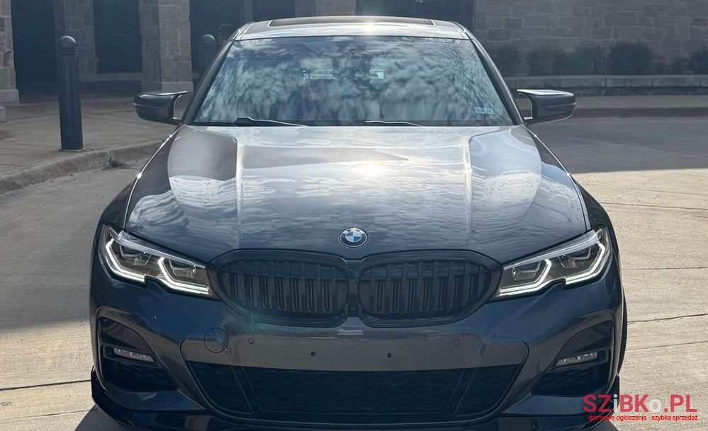 2020' BMW 3 Series 330I Xdrive M Sport photo #2