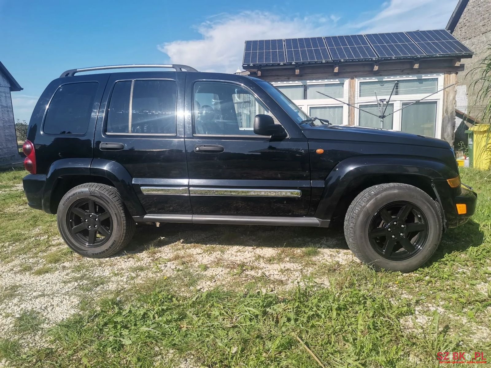 2005' Jeep Cherokee photo #6