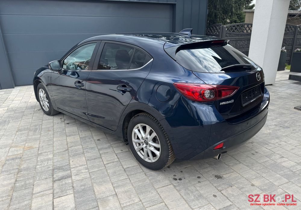 2015' Mazda 3 Skyactiv-D photo #3