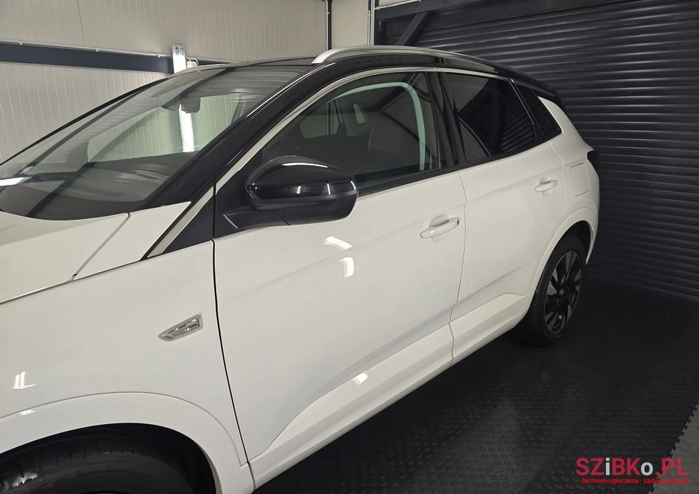 2022' Opel Grandland photo #6