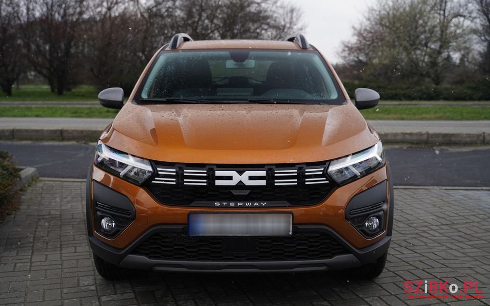 2023' Dacia Sandero Stepway photo #2
