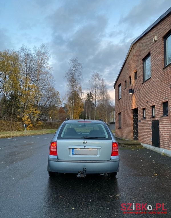 2001' Skoda Octavia photo #6