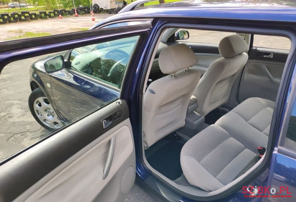1999' Volkswagen Passat photo #6
