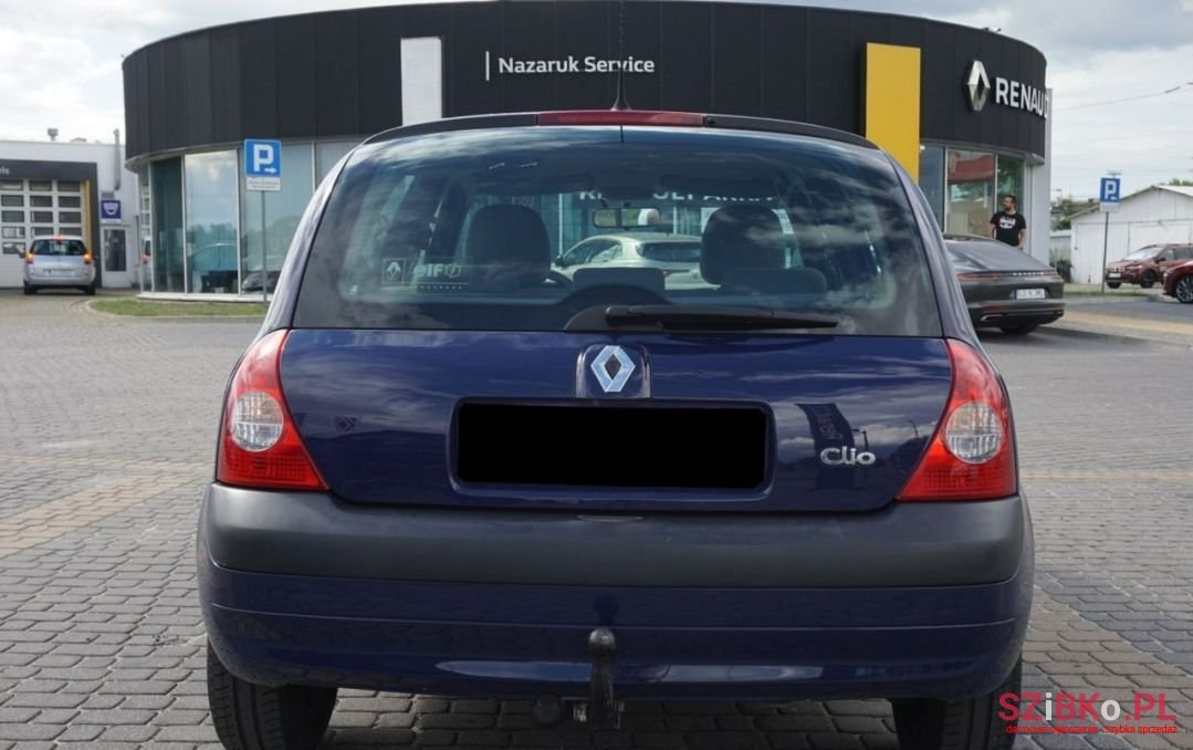 2005' Renault Clio photo #6